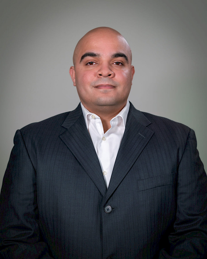 Gilbert Gonzalez, EA